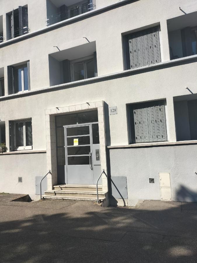 Joli Appartement Proche Metro Lyon Eksteriør bilde